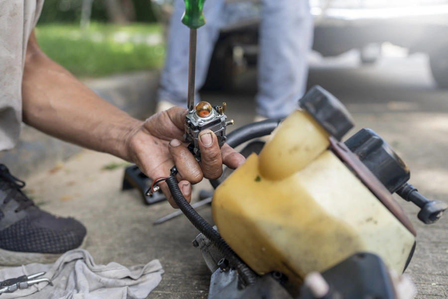 Small Engine Specialists